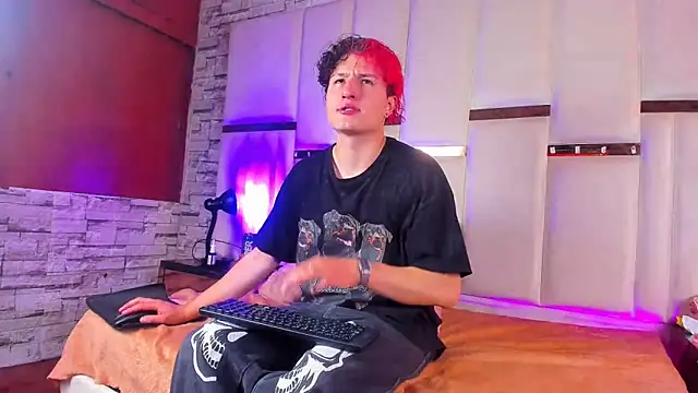 Snapshot of ANLLELOAndANGELA chatting on 25, 11, 2025 ANLLELOAndANGELA online show from 25, 11, 2025