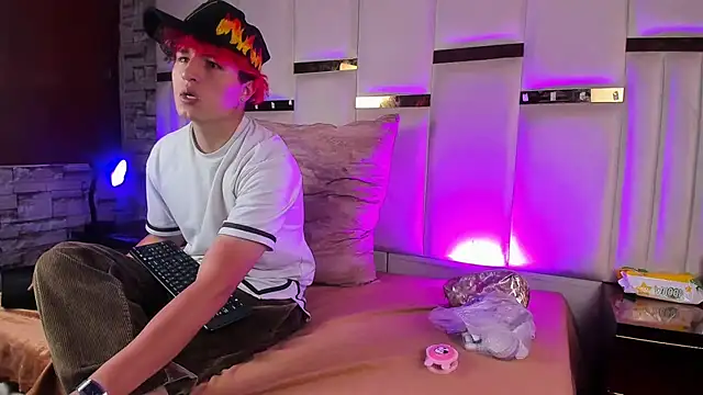 Snapshot of ANLLELOAndANGELA chatting on 2, 12, 2025 ANLLELOAndANGELA online show from 2, 12, 2025