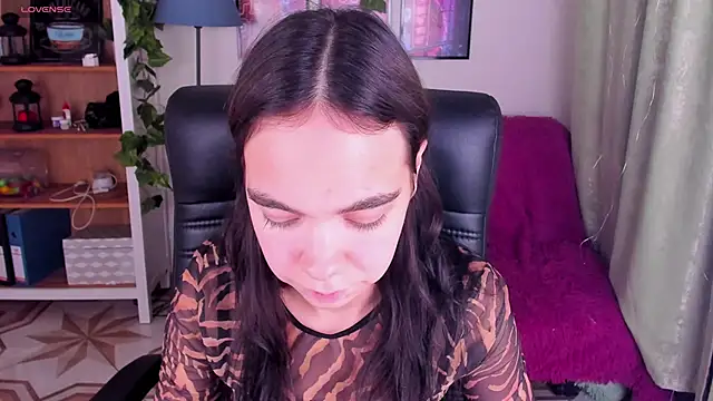 Elise Noir online show from 30, 9, 2025