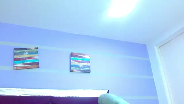 Emily Swiftt online show from 27, 11, 2025