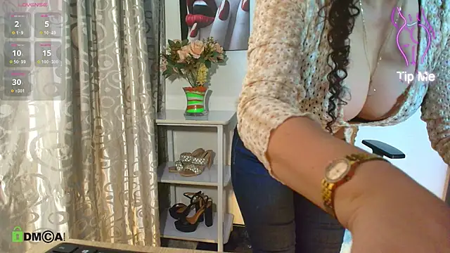 Lina 444 online show from 25, 10, 2025