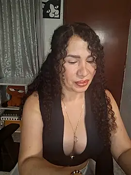 Lina 444 online show from 25, 7, 2026