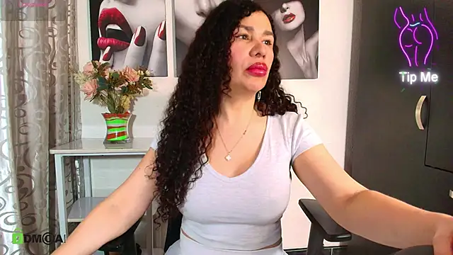 Lina 444 online show from 16, 10, 2025