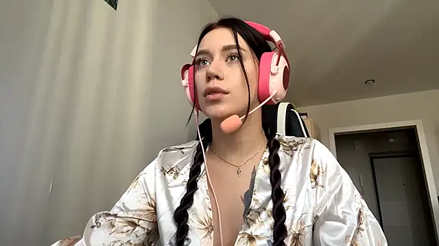 AdrianaRudin online show from 23, 9, 2025