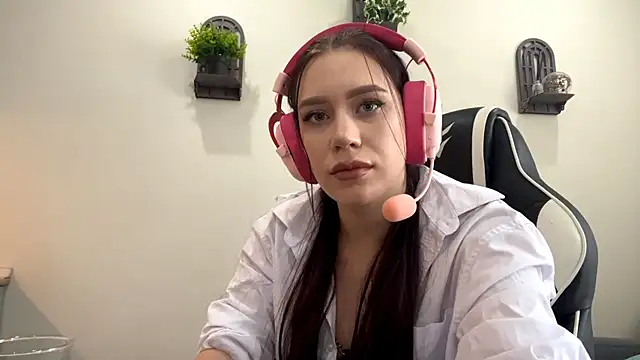 AdrianaRudin online show from 19, 9, 2025