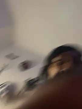 QUEENCALIMOD online show from 10, 11, 2025