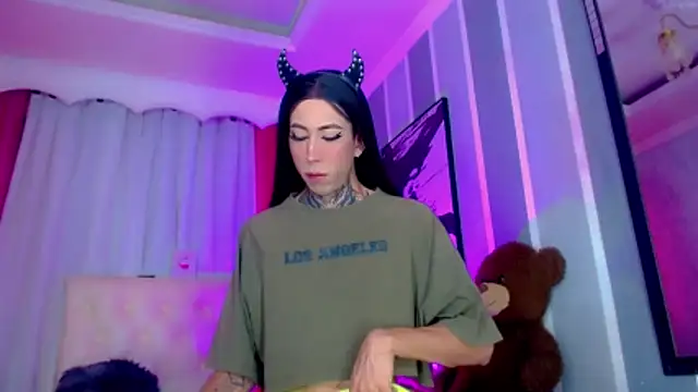 Julia Bulette1 online show from 5, 4, 2026