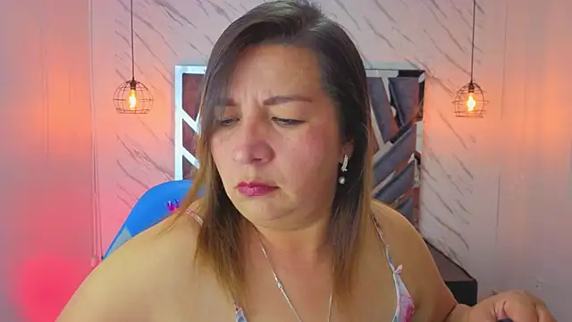 Snapshot of MaylinRosse_ chatting on 11, 6, 2026 MaylinRosse online show from 11, 6, 2026