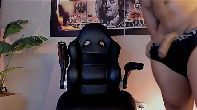 chrizmacgregor online show from 12, 3, 2026