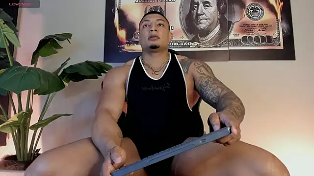 chrizmacgregor online show from 5, 5, 2026