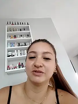 Mia Roushlatin online show from 26, 9, 2025