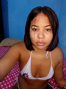 Snapshot of little_onixx chatting on 1, 12, 2025 little onixx online show from 1, 12, 2025