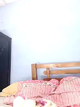 Snapshot of little_onixx chatting on 24, 10, 2025 little onixx online show from 24, 10, 2025