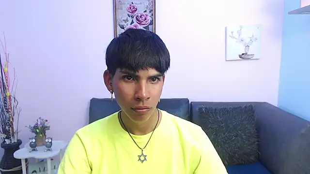 Snapshot of David_925_ chatting on 21, 9, 2025 David 925 online show from 21, 9, 2025