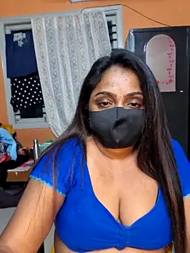 Snapshot of queendivya chatting on 3, 6, 2026 queendivya online show from 3, 6, 2026