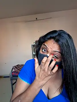 Snapshot of queendivya chatting on 2, 6, 2026 queendivya online show from 2, 6, 2026