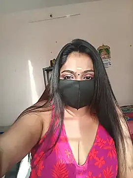 Snapshot of queendivya chatting on 17, 5, 2026 queendivya online show from 17, 5, 2026