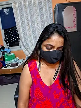 Snapshot of queendivya chatting on 29, 5, 2026 queendivya online show from 29, 5, 2026