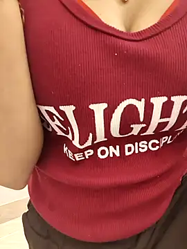 Snapshot of Sweets-jaanu chatting on 14, 1, 2026 Sweets-jaanu online show from 14, 1, 2026