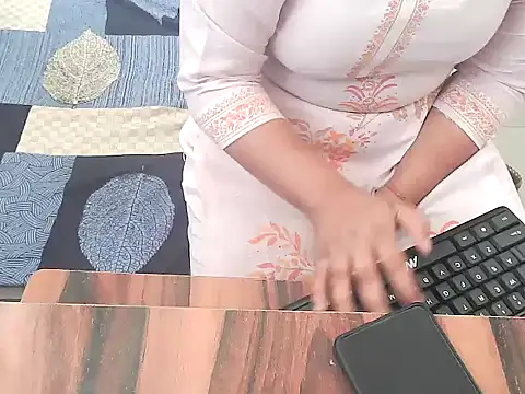 bold kiara online show from 7, 11, 2025