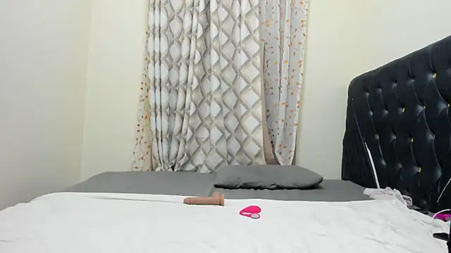 Pretty Ebony Doll online show from 14, 4, 2026