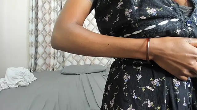 Snapshot of Pretty_Ebony_Doll chatting on 19, 4, 2026 Pretty Ebony Doll online show from 19, 4, 2026