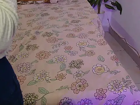 Lovelyy-couple online show from 13, 10, 2025