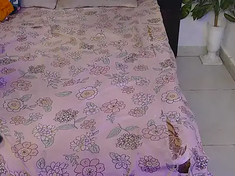 Lovelyy-couple online show from 22, 11, 2025