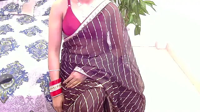 Lovelyy-couple online show from 11, 2, 2026