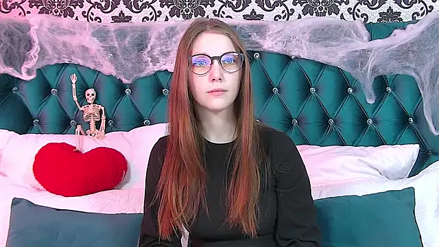 EllenBush online show from 27, 10, 2025