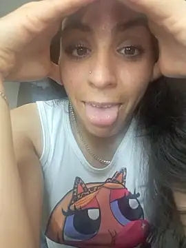 Snapshot of nenalinda69 chatting on 19, 9, 2025 nenalinda69 online show from 19, 9, 2025