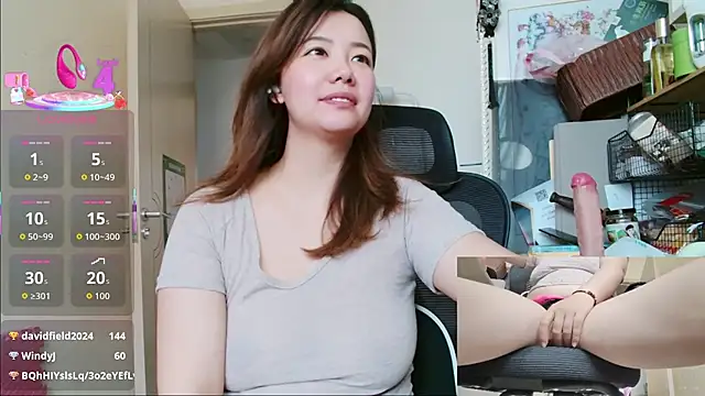 Snapshot of sallycui chatting on 21, 7, 2026 sallycui online show from 21, 7, 2026