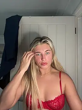 Snapshot of BabyBluexox chatting on 27, 2, 2026 BabyBluexox online show from 27, 2, 2026