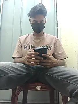crish09 online show from 4, 7, 2026