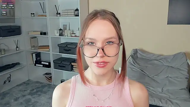 MaliaBourraine online show from 3, 3, 2026