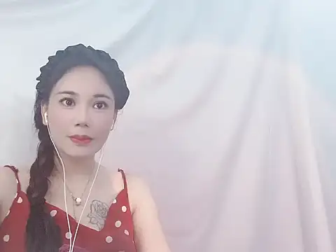 Snapshot of Cha_Cha_Er chatting on 4, 10, 2025 Cha Cha Er online show from 4, 10, 2025