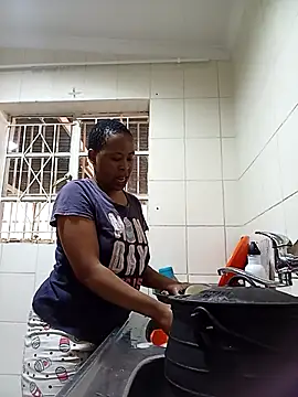 BubblyBeautiful online show from 3, 11, 2025