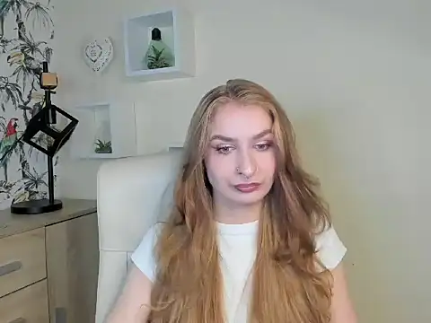 NinaBlond1 online show from 24, 9, 2025