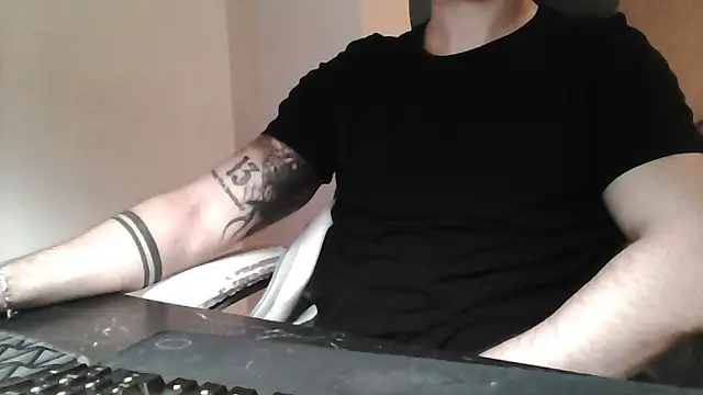 yourfantasy777 online show from 28, 2, 2026