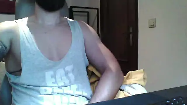 Snapshot of yourfantasy777 chatting on 4, 5, 2026 yourfantasy777 online show from 4, 5, 2026