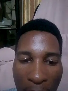Snapshot of sparrowzy chatting on 17, 10, 2025 sparrowzy online show from 17, 10, 2025