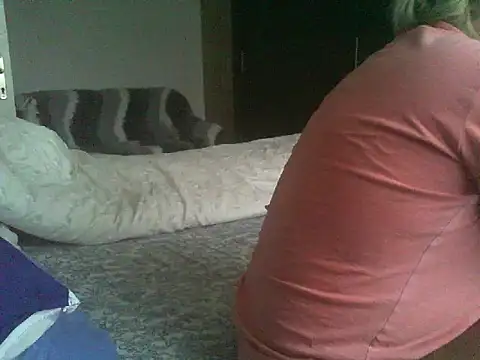 Lauray1 online show from 8, 11, 2025