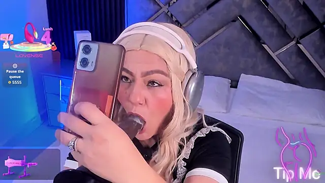 Aliyahsstone online show from 18, 12, 2025