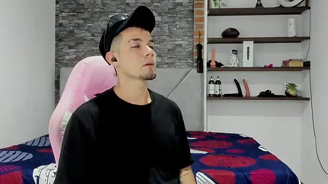 BooyHott  online show from 26, 2, 2026