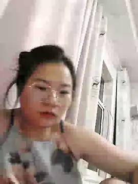 emiu xinh03 online show from 22, 9, 2025