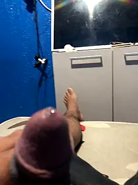 Alangostoso092 online show from 5, 11, 2025