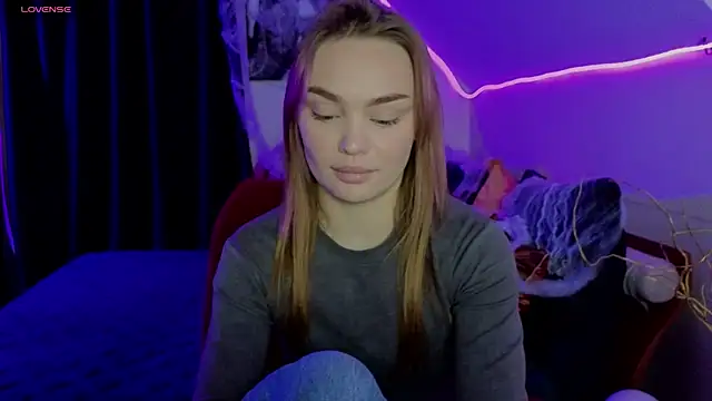 KitsyMoore online show from 2, 11, 2025