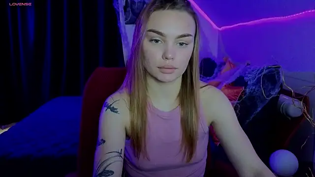 KitsyMoore online show from 28, 10, 2025