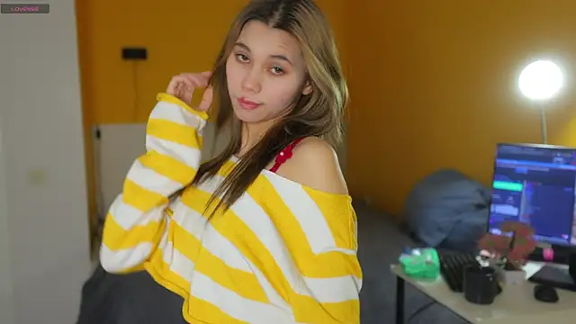 lovekissmes online show from 28, 10, 2025