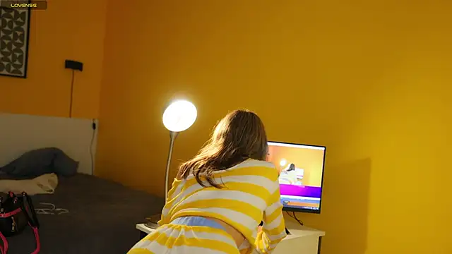 lovekissmes online show from 14, 10, 2025